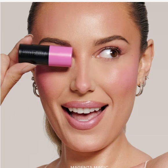 Nudestix Magenta magic glow core all over face blush color - Picture 2 of 8
